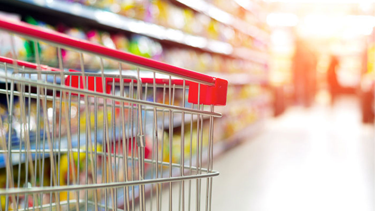 Las cooperativas de alimentos superan a las tiendas de comestibles tradicionales en ventas de productos locales, orgánicos y de comercio justo